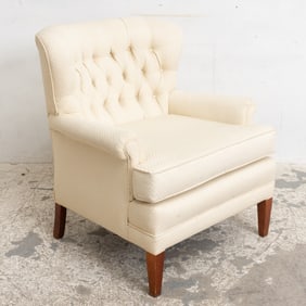 Cream Scallop Pattern Upholstered Lounge Chair