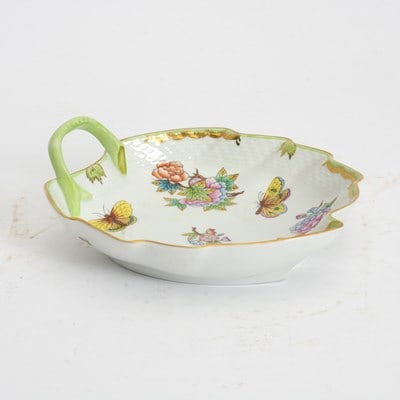 Herend Leaf-Form Porcelain Dish (1 of 4)
