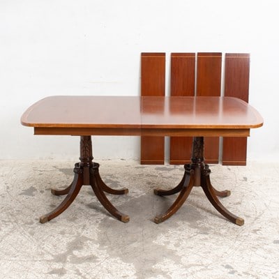 Georgian Style Dining Table (1 of 7)