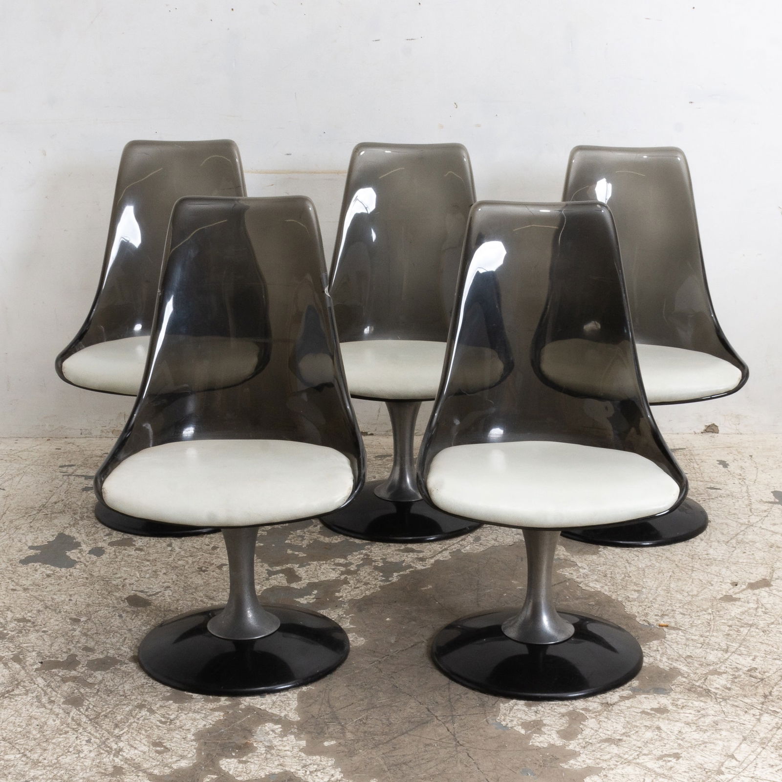 Set of Five Mid-Century Modern Acrylic Tub Chairs (1 of 4)