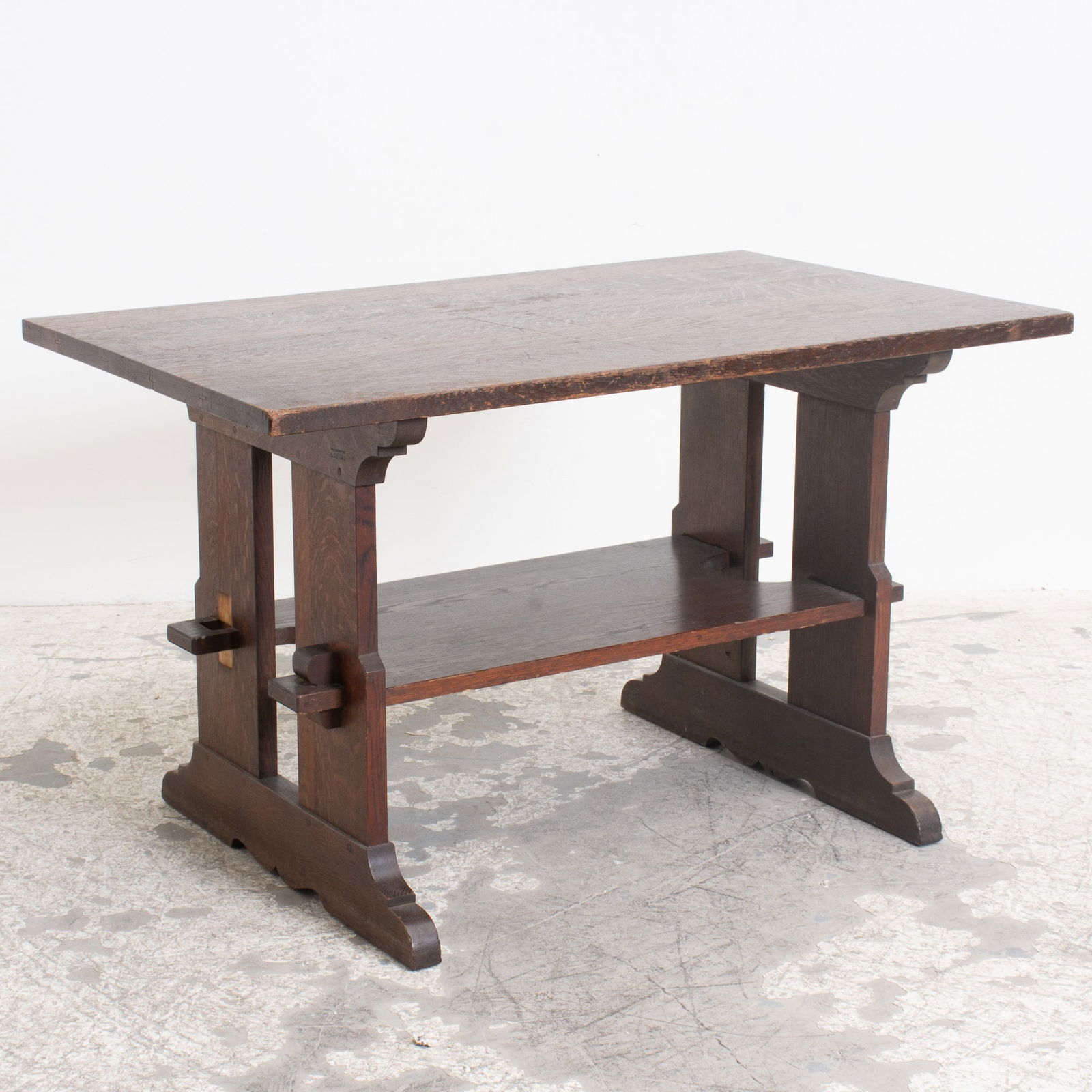 Arts and Crafts Style Oak Table (1 of 5)