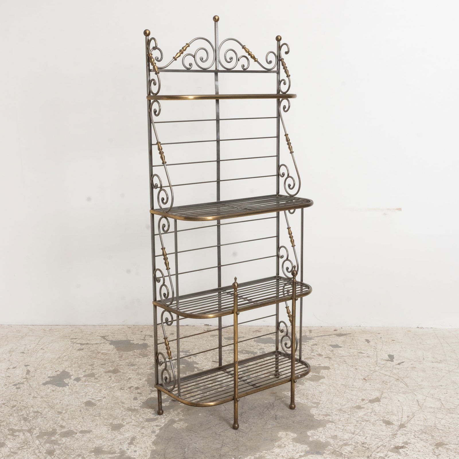 Metal Baker's Rack (1 of 4)