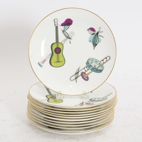 Set of Twelve Royal Worcester Porcelain Fiesta Pattern Plates