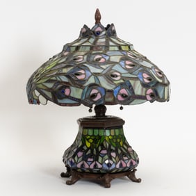 Stained Glass Peacock Pattern Lamp
