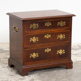 Mahogany Bedside Chest of Drawers