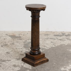 Wood Corinthian pedestal