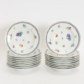 Set of Eighteen Richard Ginori Porcelain Bowls