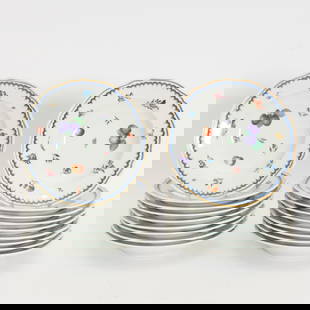 Set of Eighteen Richard Ginori Porcelain Bowls: . (1 1/2" h x 8" dia) Good