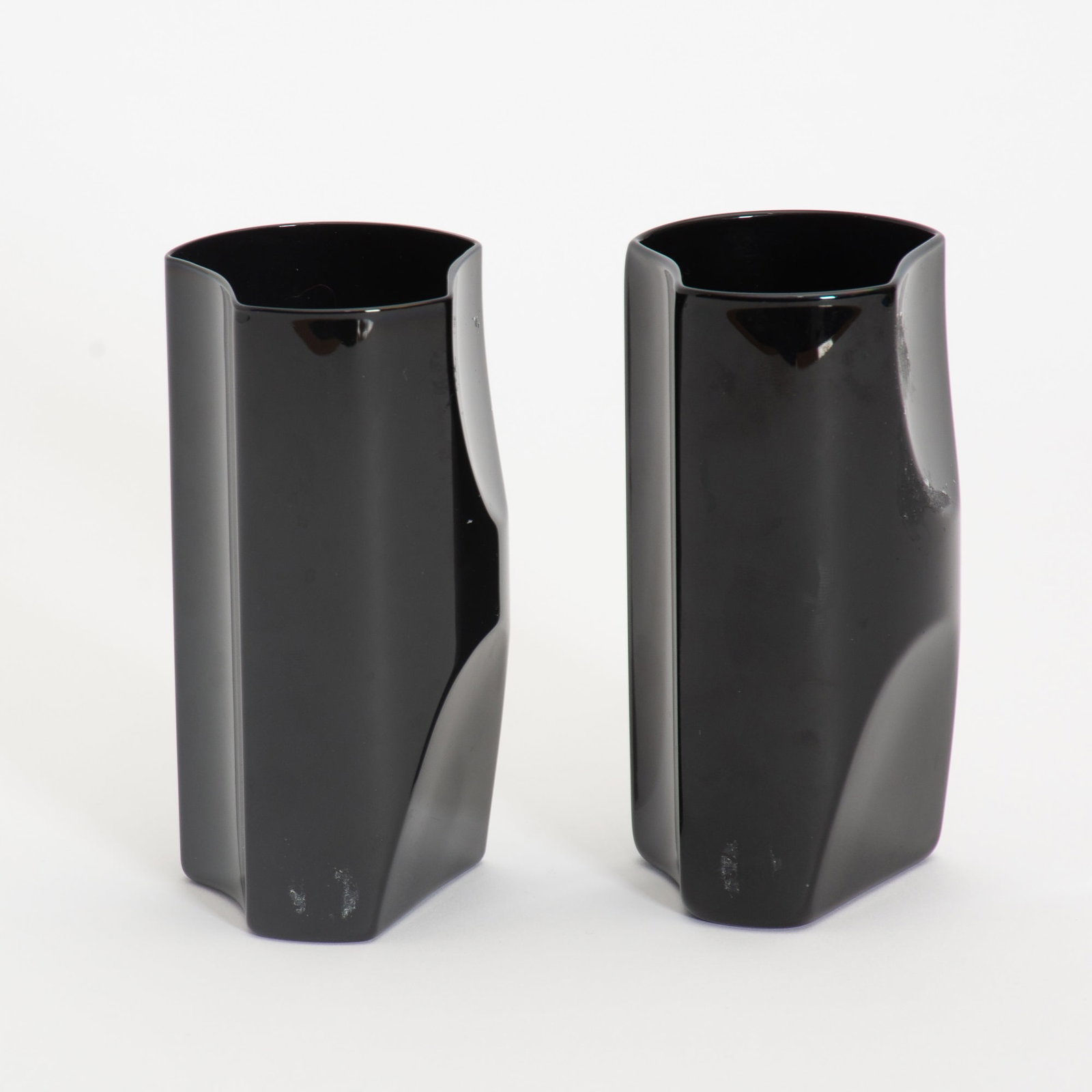 Pair of Tiffany & Co Black Glass Vases: Signed (4 3/4" h x 2 1/2" w x 2 1/4" d) Good