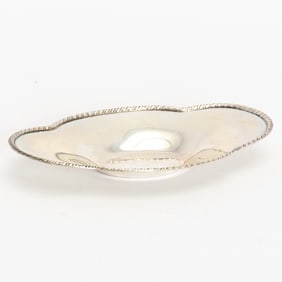 800 Silver Oval Tray