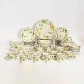 Villeroy & Boch Partial Dinner Service