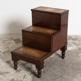 Victorian Style Mahogany Bedside Steps
