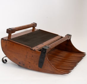 Mahogany Cranberry Picker