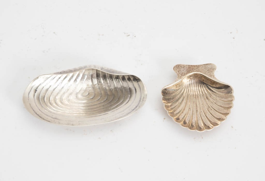 Two Tiffany & Co. Shell Form Nut Dishes: Approx. 2.9 ounces (Larger 3/4" h x 4 1/4" w x 2 1/2" d) Good