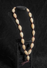 Asian Jade Carved Head Necklace