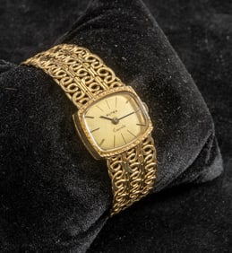 Butex 14KT Gold Quartz Wristwatch