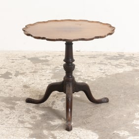 George III Mahogany Tilt-Top Table