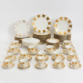 Limoges Parcel-Gilt Porcelain Dinner Service