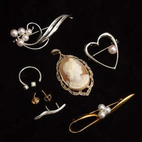 Assorted Group of Silver, Gold, Costume Jewelry, and Fragments