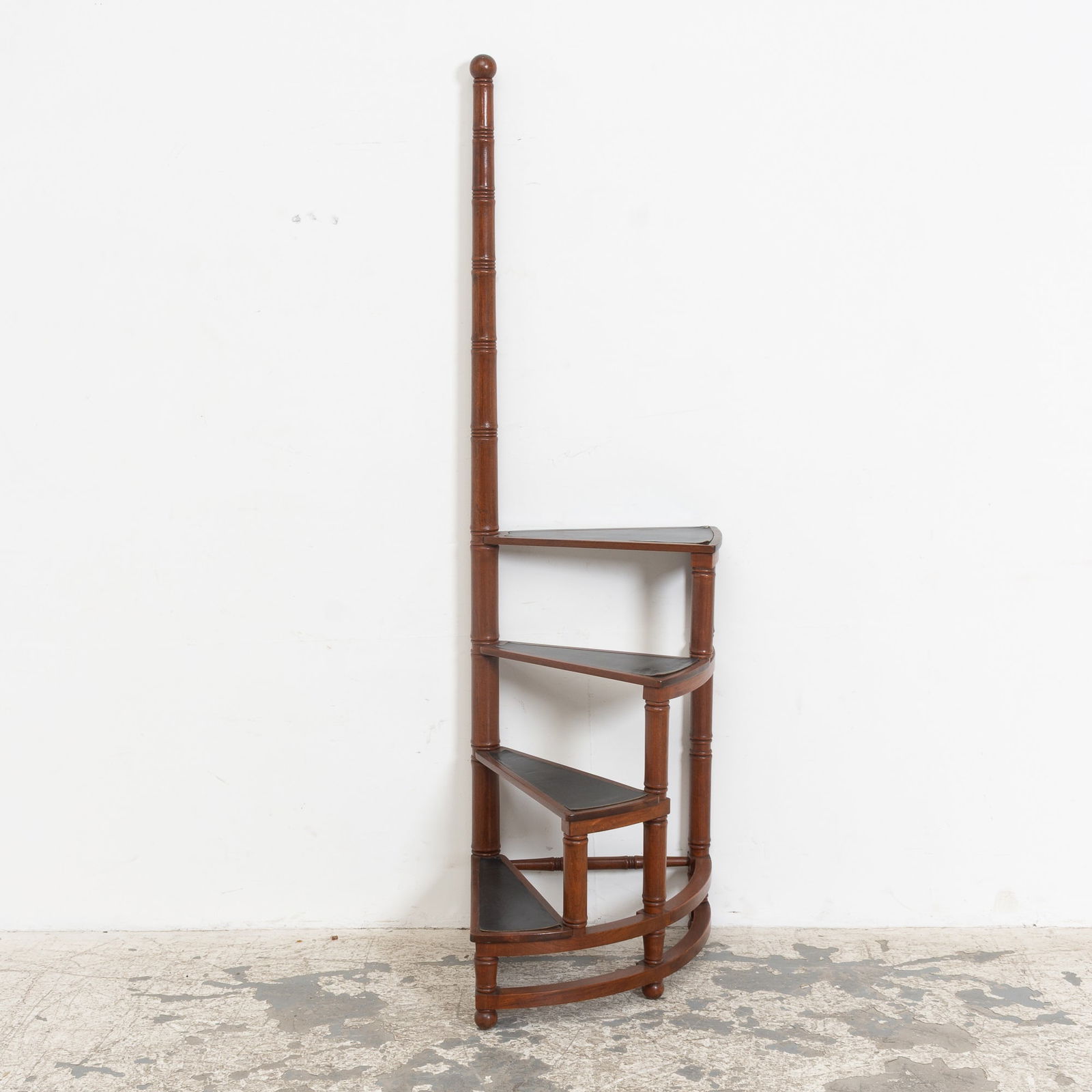 Georgian Style Mahogany Library Steps (1 of 7)