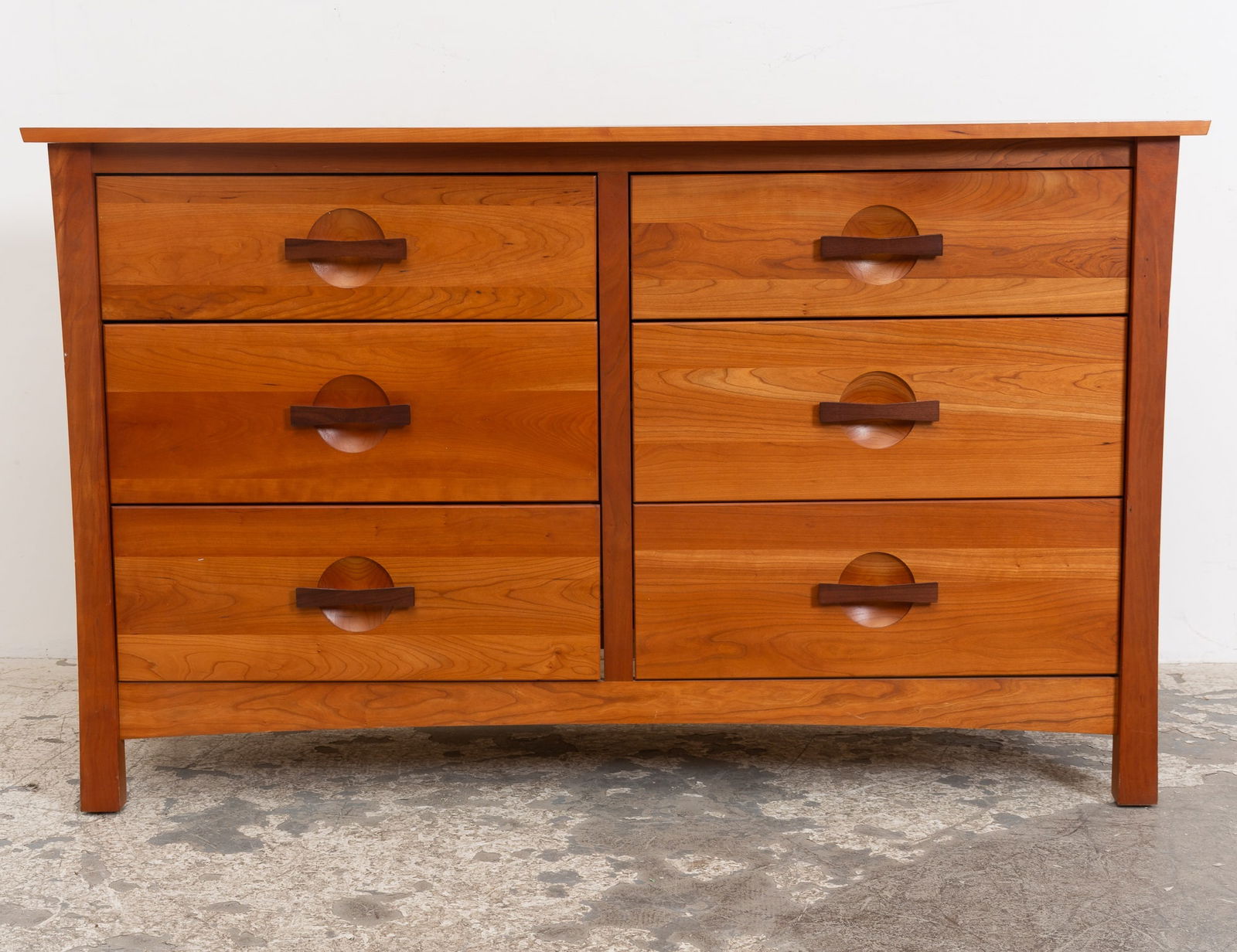 Mid Century Modern Style Chest of Drawers (1 of 7)