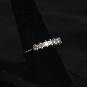 18KT White Gold and Diamond Ring