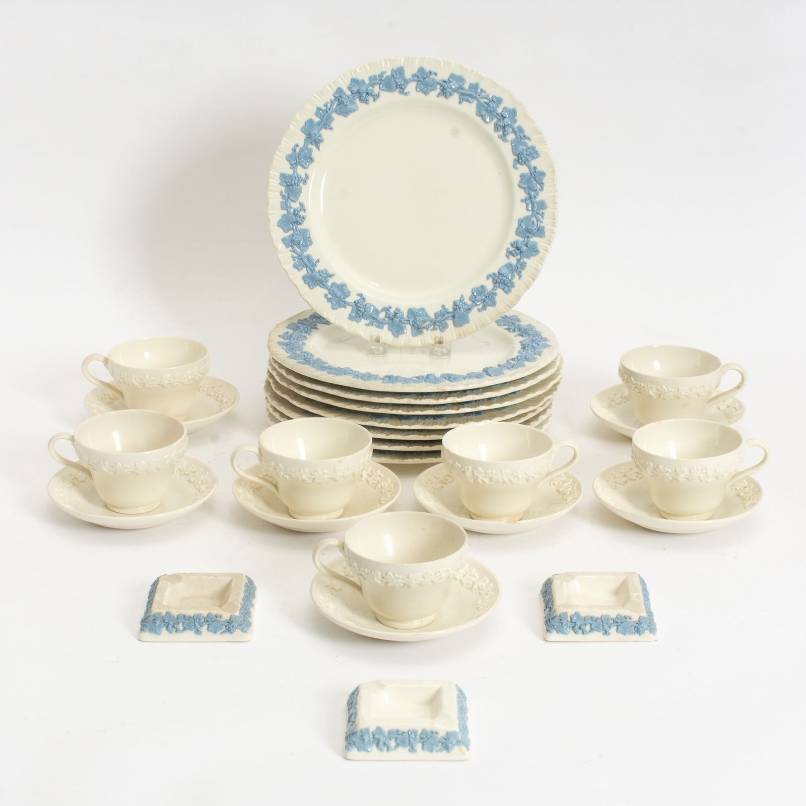 Group of Wedgwood Tableware: Comprising 7 dinner plates, 7 cups and saucers, 3 ashtrays (Plates 10 1/4" dia) Good