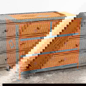 Wicker Chest of Drawers: en suite lot 4 (31" h x 37" w x 19" d) scratches