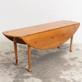Queen Anne Style Pine Drop-Leaf Wake Table