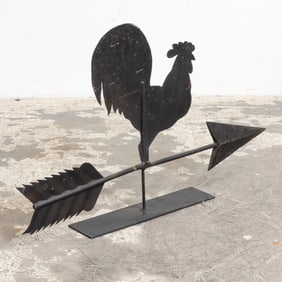 Painted Metal Rooster Stand