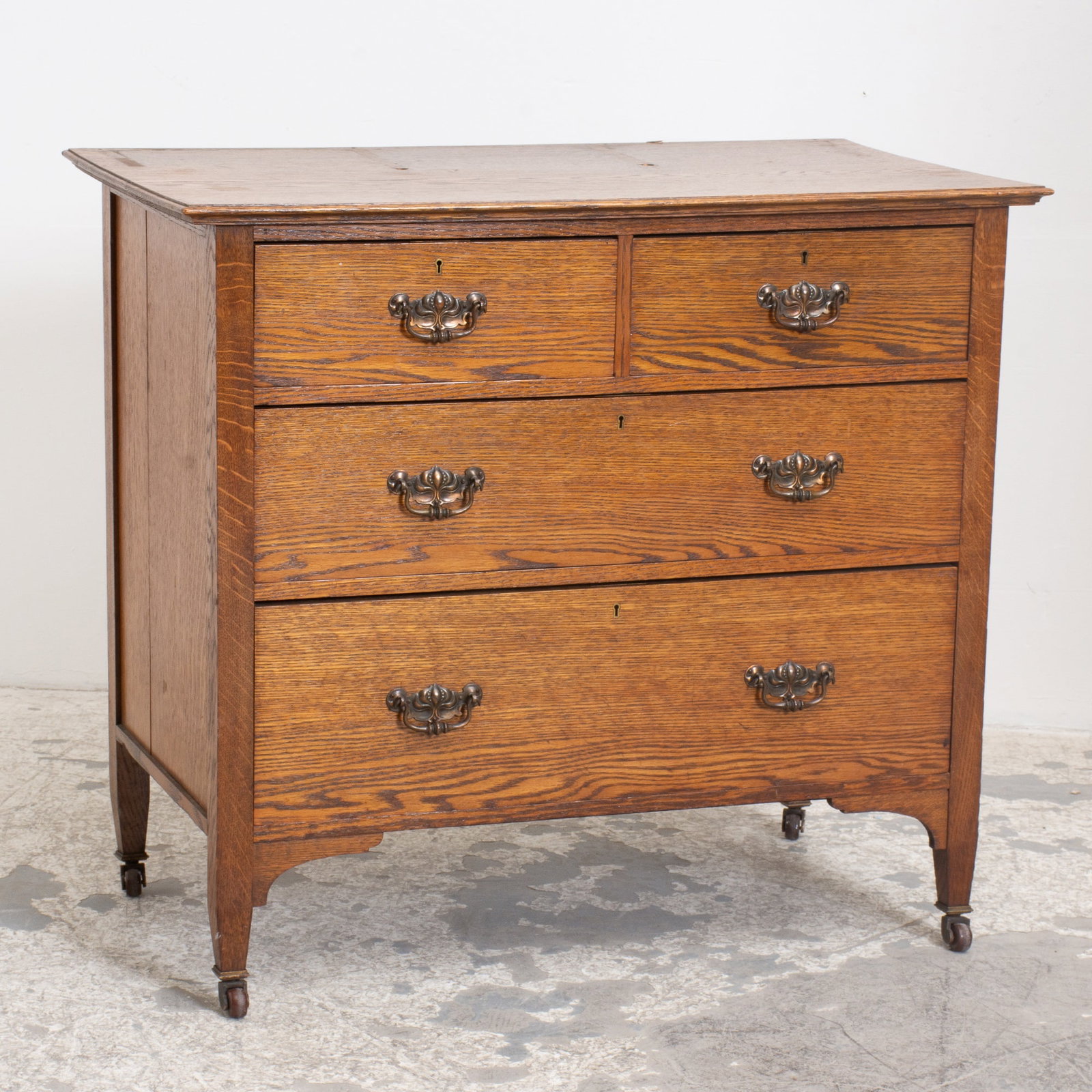 Oak Chest of Drawers: - (32" h x 36" w x 19 3/4" d) Good