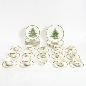 Plummer Christmas Pattern Partial Dinner Service