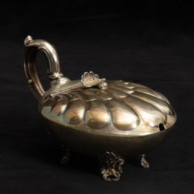 800 Silver Scalloped Pattern Footed Serving Dish