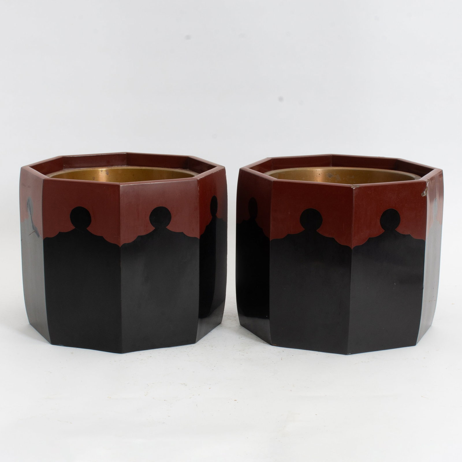 Pair of Lacquered Planters: With copper inserts (10" h x 12 1/2" dia) Cracks, chips, scratches