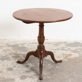 Georgian Style Mahogany Tilt-Top Side Table