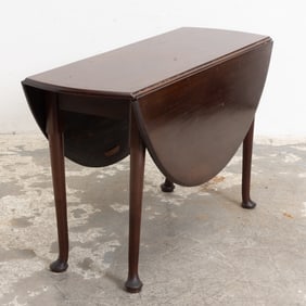 Georgian Style Drop-Leaf Dining Table