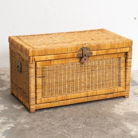 Wicker Trunk