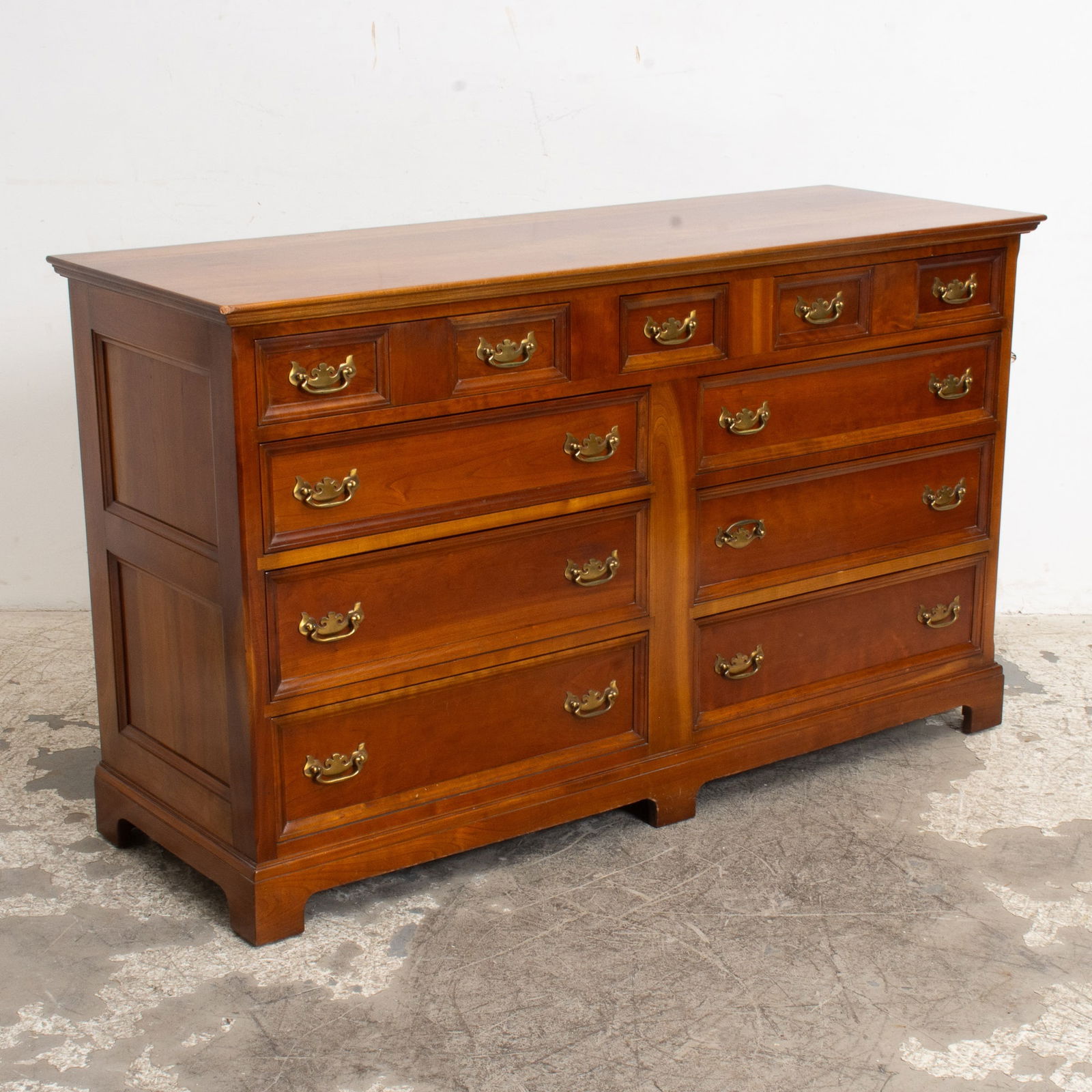 Stickley Chest of Drawers: - (35 1/2" h x 60 1/2' w x 21 1/4" d) Scratches