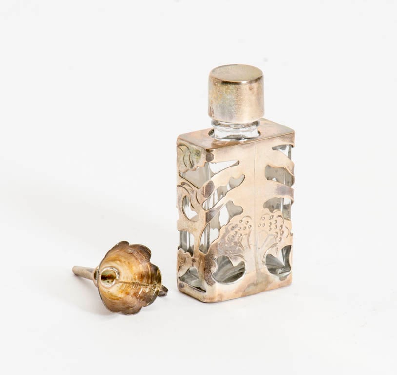 Sterling Silver Mounted Glass Scent Flask (1 of 8)