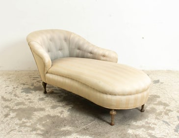 Upholstered Chaise Longue