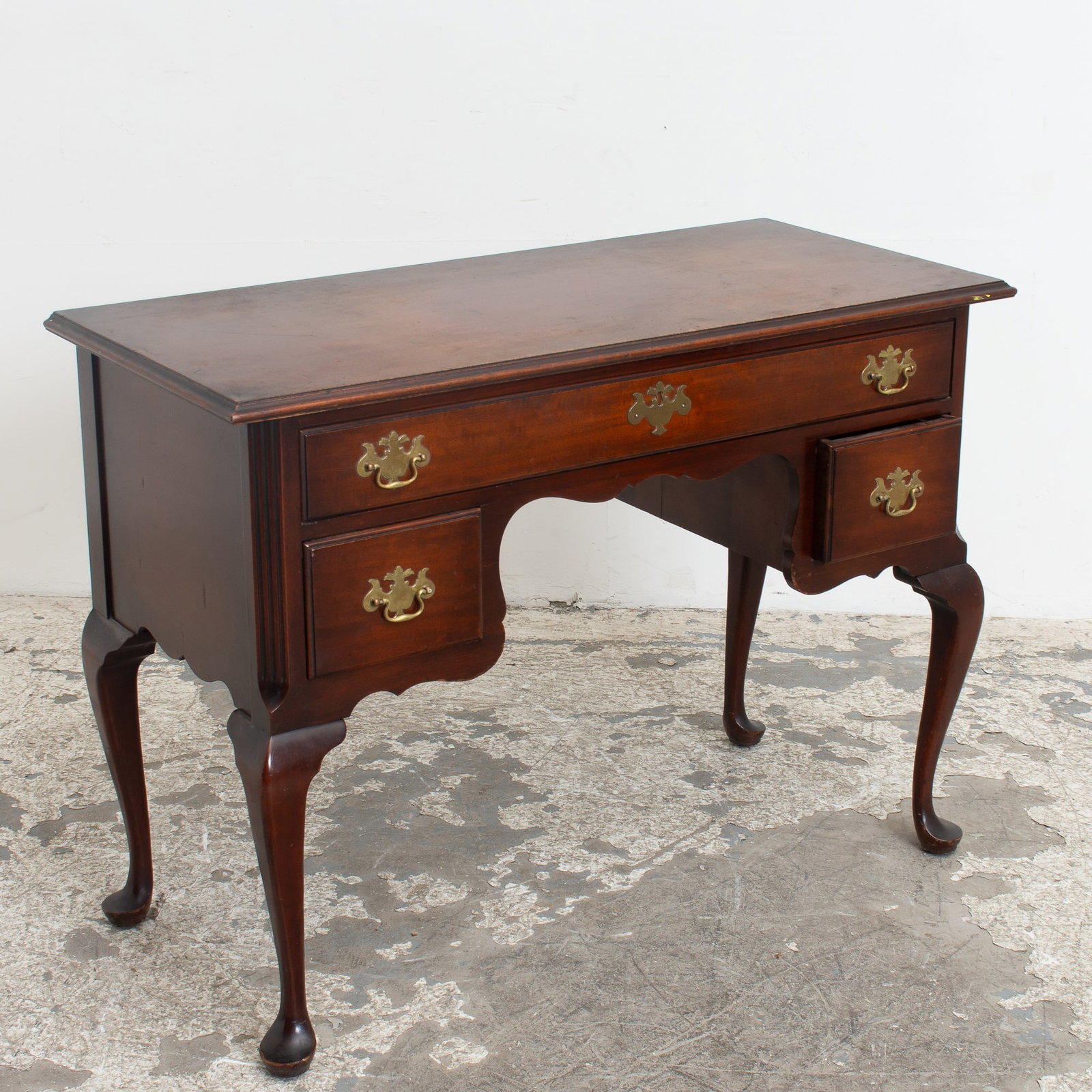 Federal Style Dressing Table: . (30 1/2" h x 42" w x 19" d) Scratches and dings