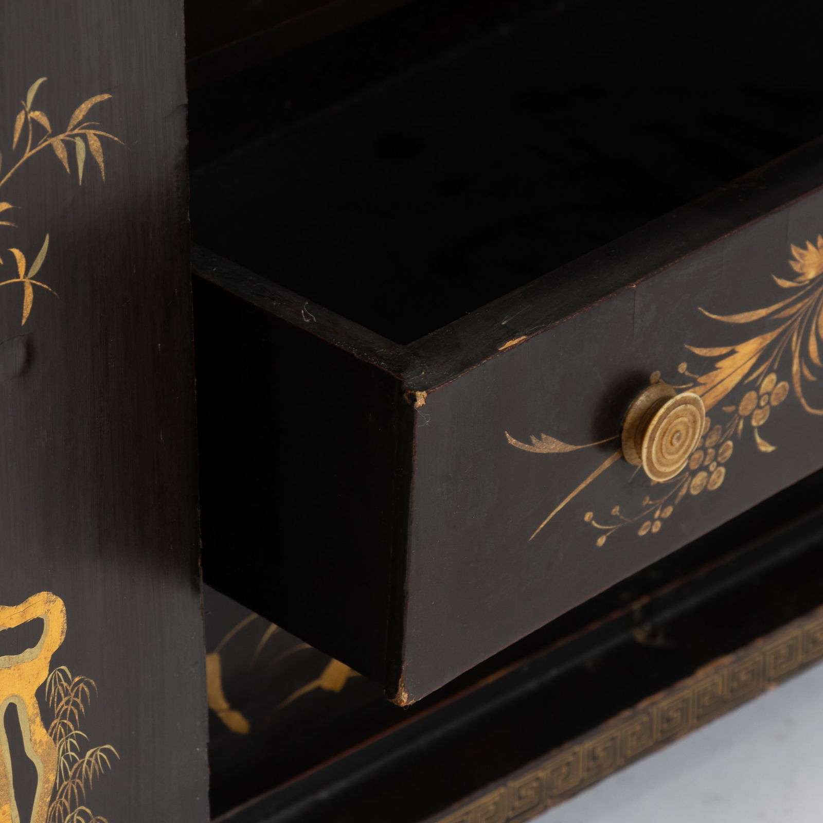 Chinese Export Lacquer Table Top Cabinet - 3