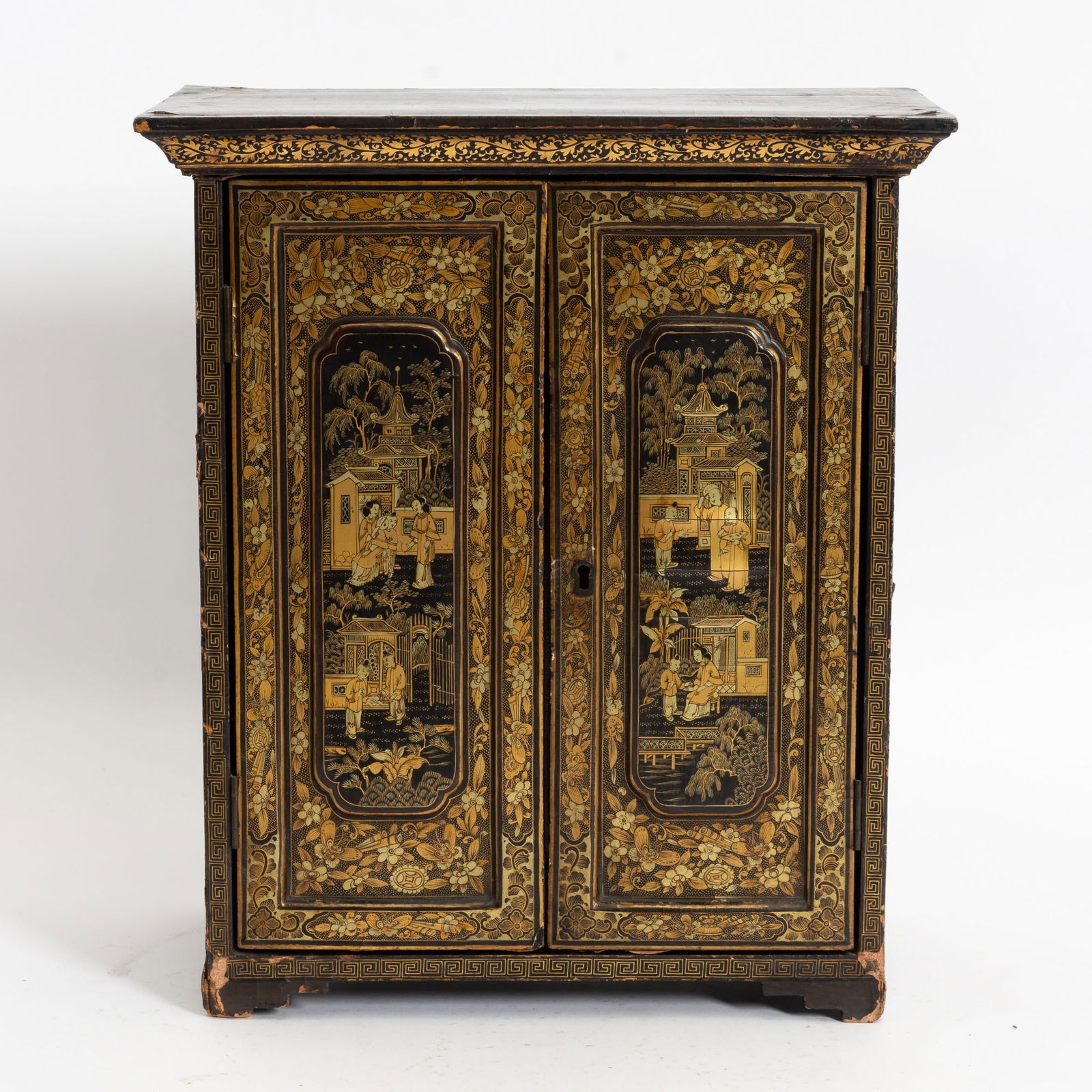 Chinese Export Lacquer Table Top Cabinet - 4