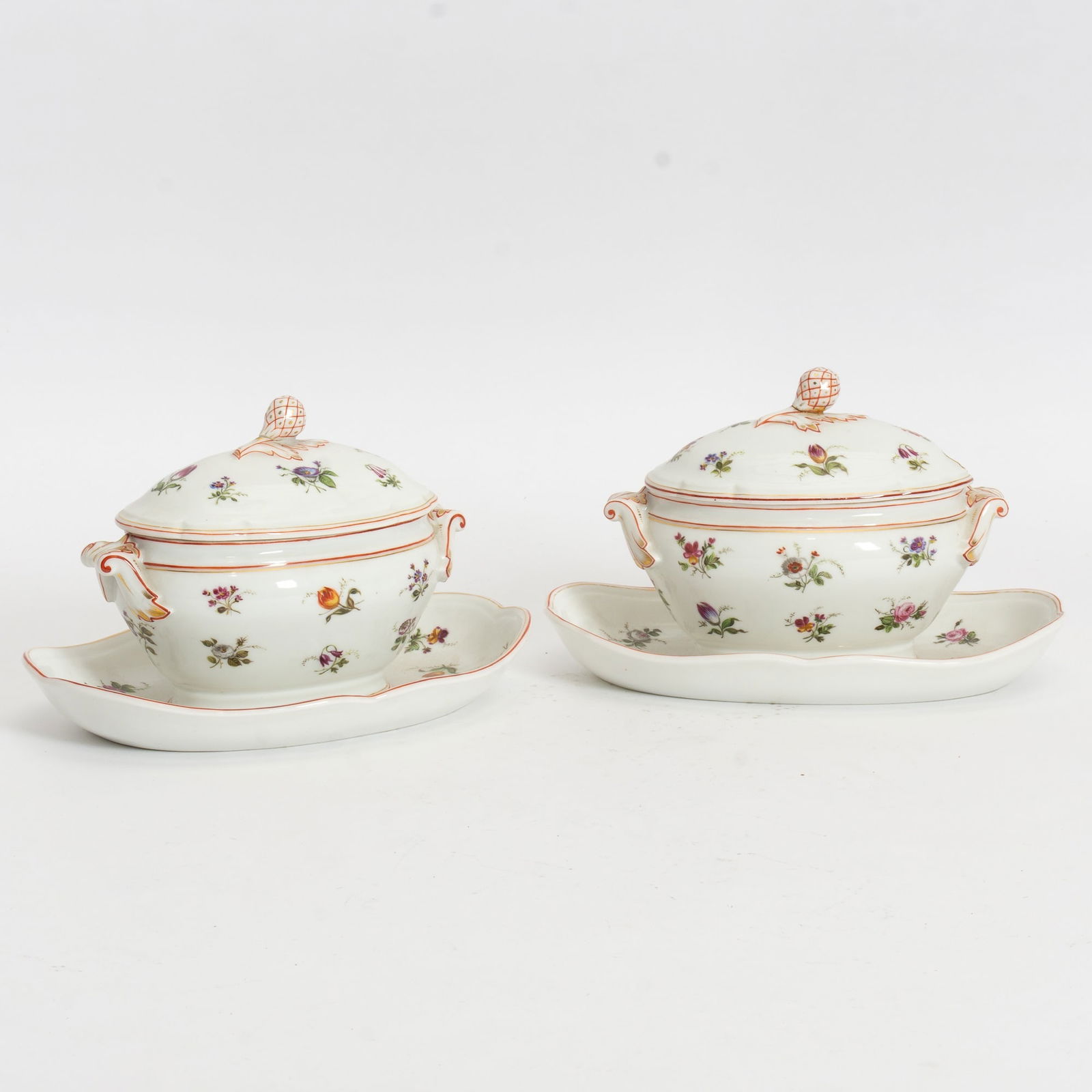 Pair of French Porcelain Sauce Tureens on Stands (1 of 4)