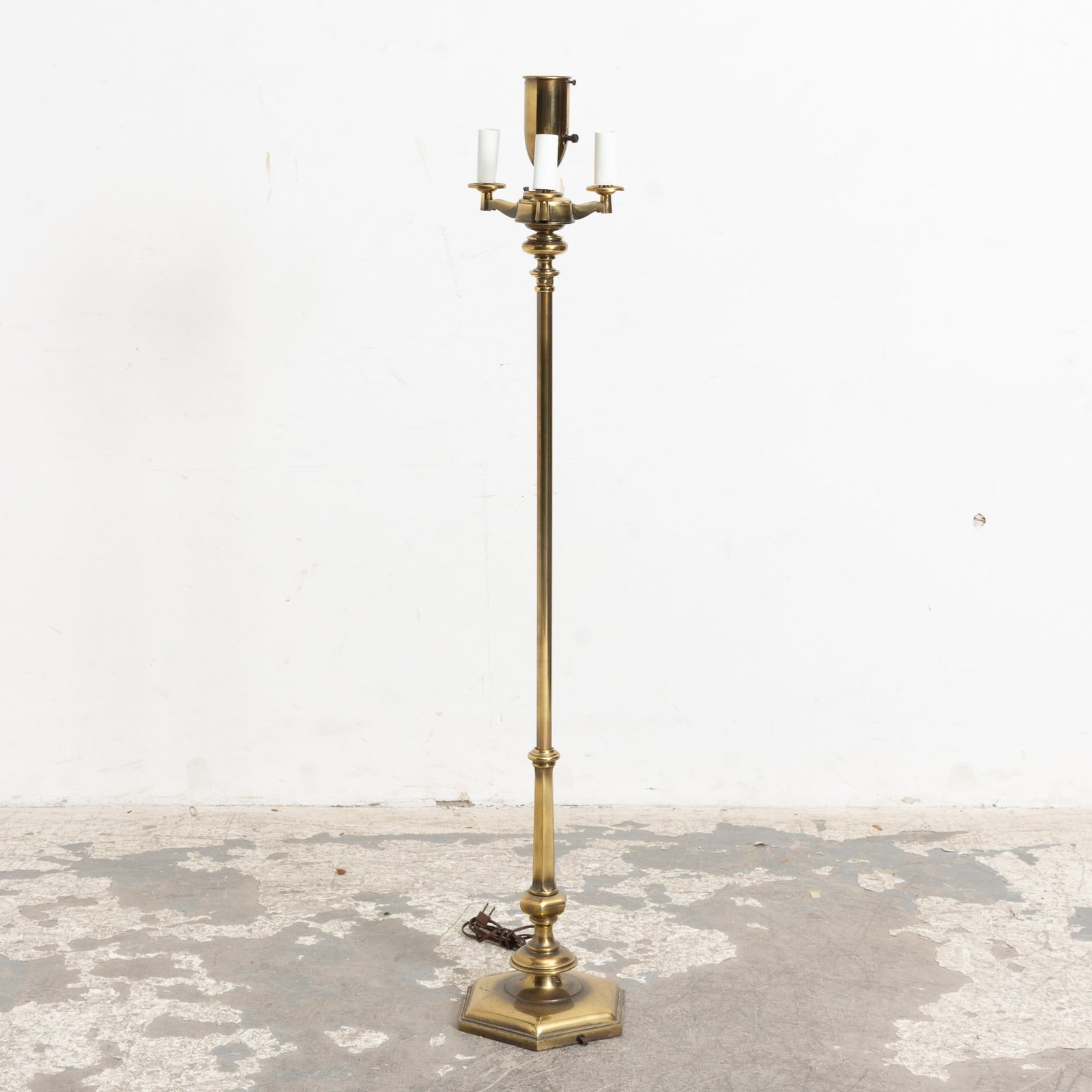 Brass Floor Lamp (1 of 6)