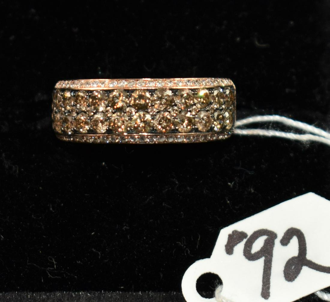 LADIES LE VIAN 14K YELLOW GOLD RING: 14K YELLOW GOLD LE VIAN DIAMOND RING. RING CONTAIN (70) ROUND FULL CUT DIAMONDS, BEAD SET MEASURING 1.3 MM .01CT - CARAT: .70 TDW - COLOR: H-I. (22) ROUND FULL CUT DIAMONDS, BEAD SET MEASURING 2.7 GRA