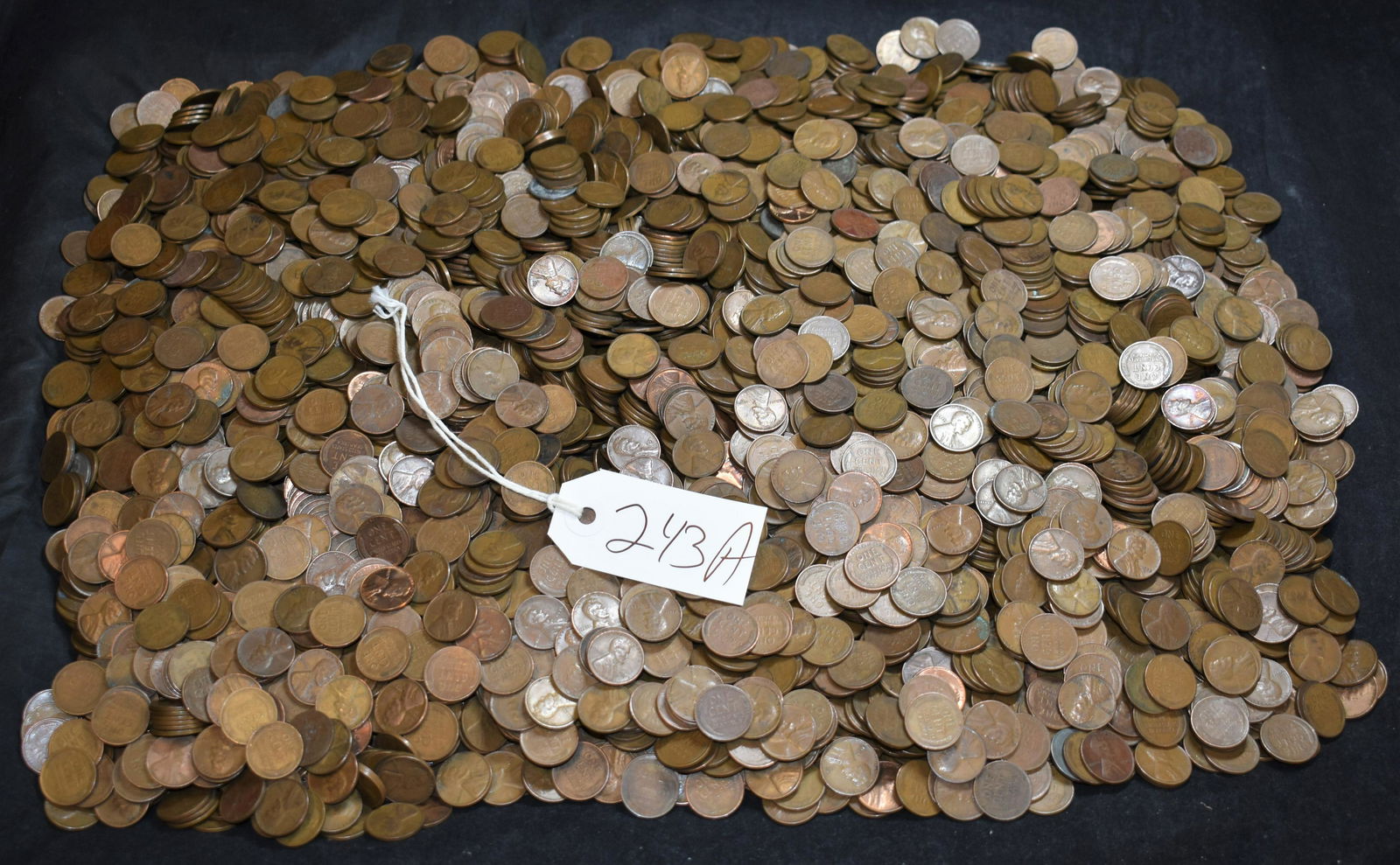 5000 MIXED DATES AND MINTS LINCOLN WHEAT PENNIES (1 of 1)
