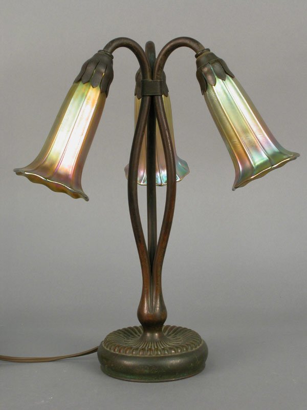 Tiffany 3 light boudoir lily lamp. Stamp - 2