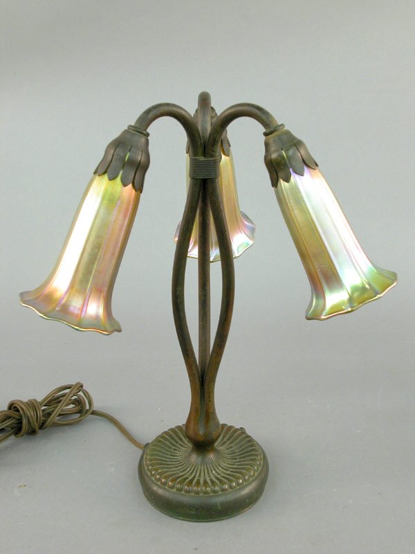 Tiffany 3 light boudoir lily lamp. Stamp - 4