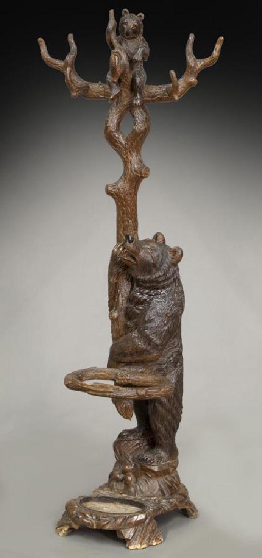 Black Forest carved bear umbrella stand (1 of 9)